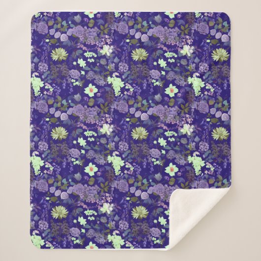 Blume mit eleganter und geheimnisvoller Atmosphäre Sherpadecke (Vorderseite)