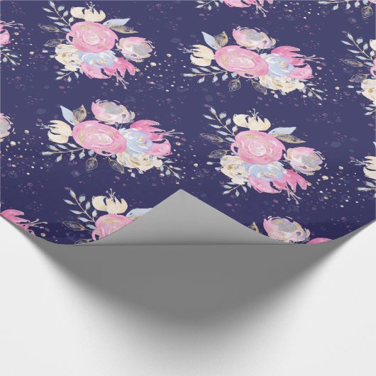 Blume mit Glitzer-Akzenten in Aquarellfarben Geschenkpapier (Ecke)