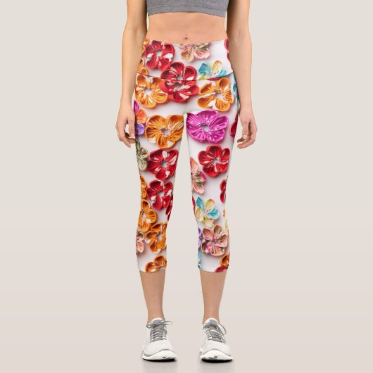 Blume mit Handnähte, Multicolor Capri Leggings (Vorderseite)