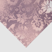 Blume mit hellrosa Stift auf dem Lavendel-Decoupag Seidenpapier (Detail)