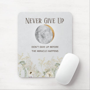 Blume mit Moon und Goldmotivation Zitat Mousepad