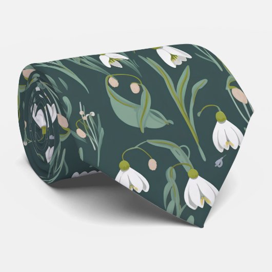 Blume mit weißem Schnee auf Grün Krawatte (Gerollt)