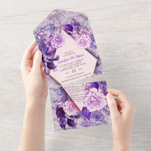 Blume mit weißer Rose auf Violett All In One Einladung