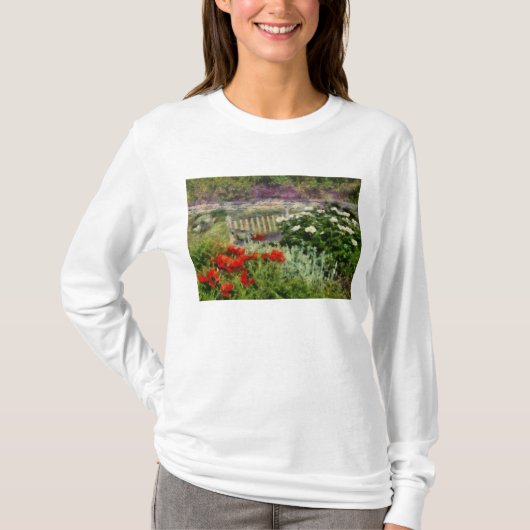 Blume - Mohn - Pflaumen T-Shirt (Vorderseite)