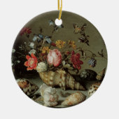 Blume, Muscheln und Insekten Balthasar van der Ast Keramik Ornament (Vorne)
