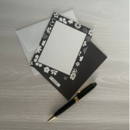 Blume Muster Blüten und Schmetterlinge Grau Mitteilungskarte