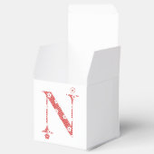 Blume Muster Buchstabe N (rot) Geschenkschachtel (Geöffnet)