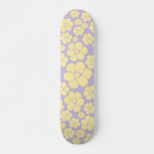 Blume Muster - gelb und Lila Skateboard (Vorne)