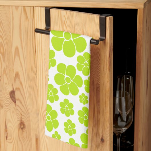 Blume Muster in Lime Green und White Geschirrtuch (Drittel gefaltet)