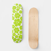 Blume Muster in Lime Green und White Skateboard (Vorderseite)