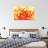 Blume Orange Dahlia mit Lady Bug Leinwanddruck (Insitu (Schlafzimmer))