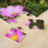 Blume Orton-Effekt auf dem rosafarbenen Kosmos Puzzle (Seite)