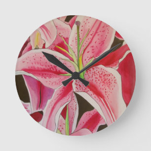 Blume Stargazer rosa Lilie Aquarellkunst Runde Wanduhr
