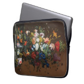 Blume Stillleben mit dem Vogelnest Severin Roesen Laptopschutzhülle (Vorderseite Links)