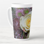 Blume Strauß Latte Tasse (Linke Ecke)