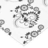 Blume Tablecloth Black Tischdecke (Schrägansicht)