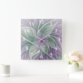 Blume Traum, Abstraktes Lila Grünes Fraktal Kunst Quadratische Wanduhr (Zuhause)