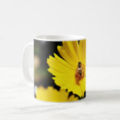 Blume und Biene Kaffeetasse (Vorderseite Links)
