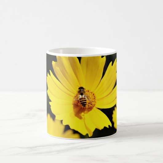 Blume und Biene Kaffeetasse (Mittel)