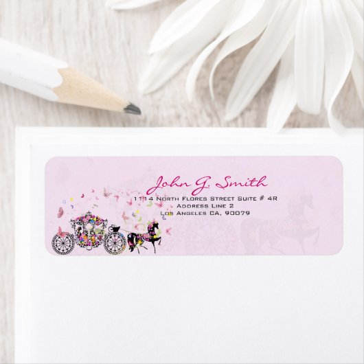 Blume und Butterfliegen zum Hochzeitspferd (Insitu)