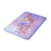 Blume und Eier auf farbenfrohen pastellfarbenen Un Badematte (Schrägansicht)