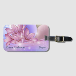 Blume und Eier auf farbenfrohen pastellfarbenen Un Gepäckanhänger