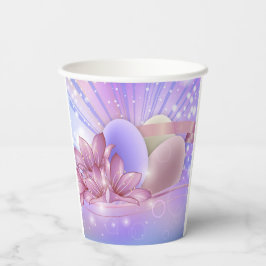 Blume und Eier auf farbenfrohen pastellfarbenen Un Pappbecher