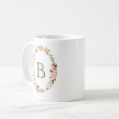 Blume und Federn Boho Wreath Monogram Kaffeetasse (Vorderseite Links)