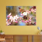 Blume und Lila Buden von Sunlit Leinwanddruck (Insitu (Wohnzimmer))