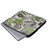 Blume und Motten Laptopschutzhülle (Vorne Knopf)