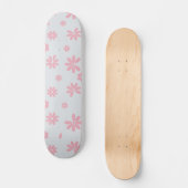 Blume und Petalen 12 Skateboard (Vorderseite)