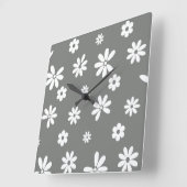 Blume und Petalen 2 Quadratische Wanduhr (Winkel)