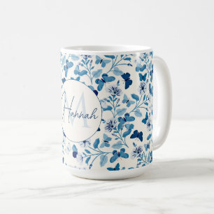 Blume und Schmetterlinge aus Blaucreme Kaffeetasse