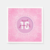 Blume und Schmetterlinge in Monogramm, rosa und we Serviette (Vorderseite)