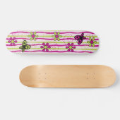 Blume und Schmetterlinge Skateboard (Horizontal)