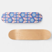 Blume und Schmetterlinge Skateboard (Horizontal)