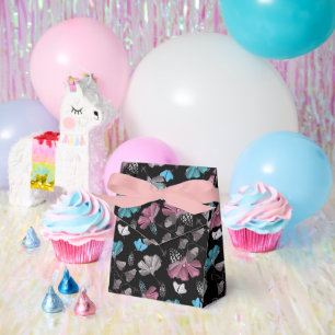 Blume- und Schmetterlingsmuster Geschenkschachtel