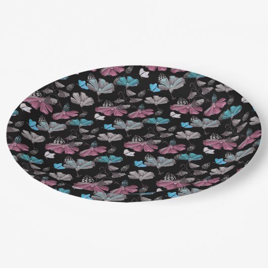 Blume- und Schmetterlingsmuster Pappteller (Schrägansicht)