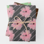 Blume und Streifen, rosa, umhüllende Papierblätter Geschenkpapier Set (Beispiel)