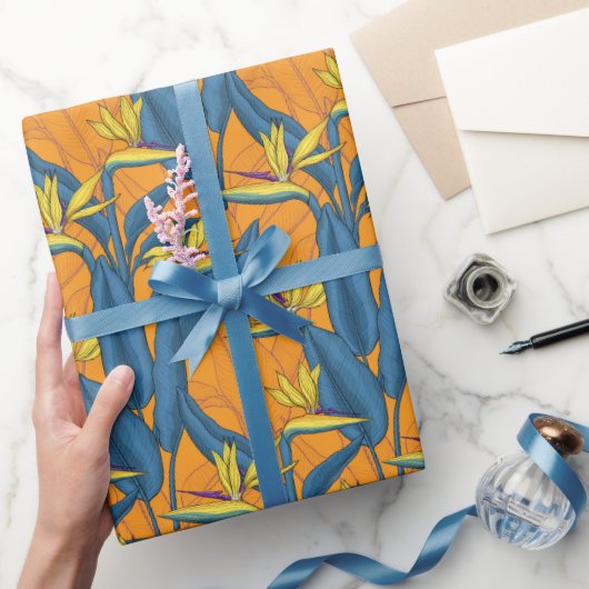 Blume-Vogel auf Orange Geschenkpapier (Schenken)