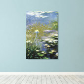 Blume von Lush Agapanthus in Giverny Leinwanddruck (Insitu (Holzboden))