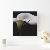 Blume | White Calla Lily Quadratische Wanduhr (Zuhause)