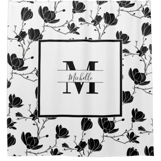 Blume White Mit Monogramm White and Black Magnolia Duschvorhang (Vorderseite)