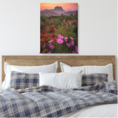 Blumen | Chiang Dao, Chiang Mai, Thailand Leinwanddruck (Insitu (Schlafzimmer))