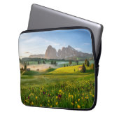 Blumen | Frühjahrsalpe di Siusi Langkofel Laptopschutzhülle (Vorderseite Links)