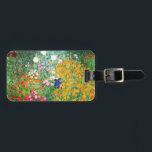 Blumen-Garten-Gepäck-Umbau Gustav Klimt Gepäckanhänger<br><div class="desc">Blumen-Gartengepäckumbau Gustav Klimt. Ölmalerei auf Leinwand ab 1907. Abgeschlossen während seiner goldenen Phase, ist Blumen-Garten eine von Klimts berühmtesten Landschaftsmalereien. Die Sommerfarbexplosion weiter in dieser Arbeit mit einer schönen Mischung der orange, roten, lila, blauen, rosa und weißen Blüten. Ein großes Geschenk für Fans von Gustav Klimt, von Kunst nouveau, von...</div>