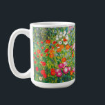 Blumen-Garten-Tasse Gustav Klimt Kaffeetasse<br><div class="desc">Blumen-Garten-Tasse Gustav Klimt. Ölmalerei auf Leinwand ab 1907. Abgeschlossen während seiner goldenen Phase, ist Blumen-Garten eine von Klimts berühmtesten Landschaftsmalereien. Die Sommerfarbexplosion weiter in dieser Arbeit mit einer schönen Mischung der orange, roten, lila, blauen, rosa und weißen Blüten. Ein großes Geschenk für Fans von Gustav Klimt, von Kunst nouveau, von...</div>