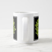 Blumen | Grünes Chrysanthemum Jumbo-Tasse (Rückseite)