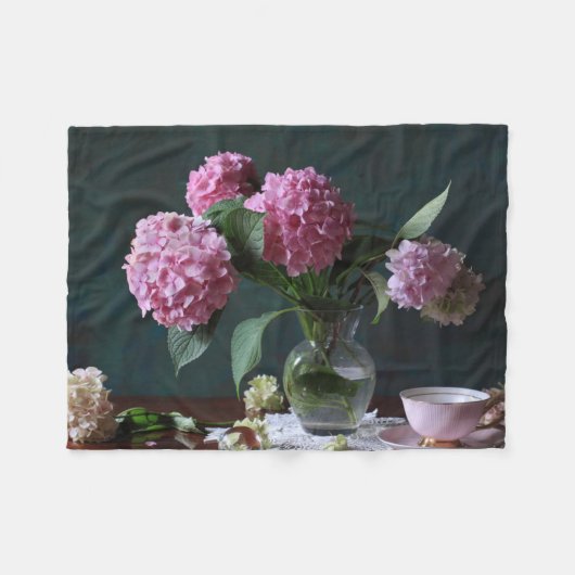 Blumen | Hydrangeas in Vase Fleecedecke (Vorderseite (Horizontal))