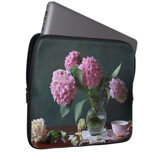 Blumen | Hydrangeas in Vase Laptopschutzhülle (Vorne Rechts)